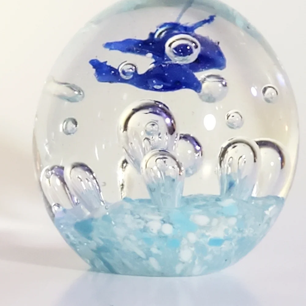 VINTAGE Handblown Glass Paperweight Ocean Themed Controled Bubble & Blue Fish